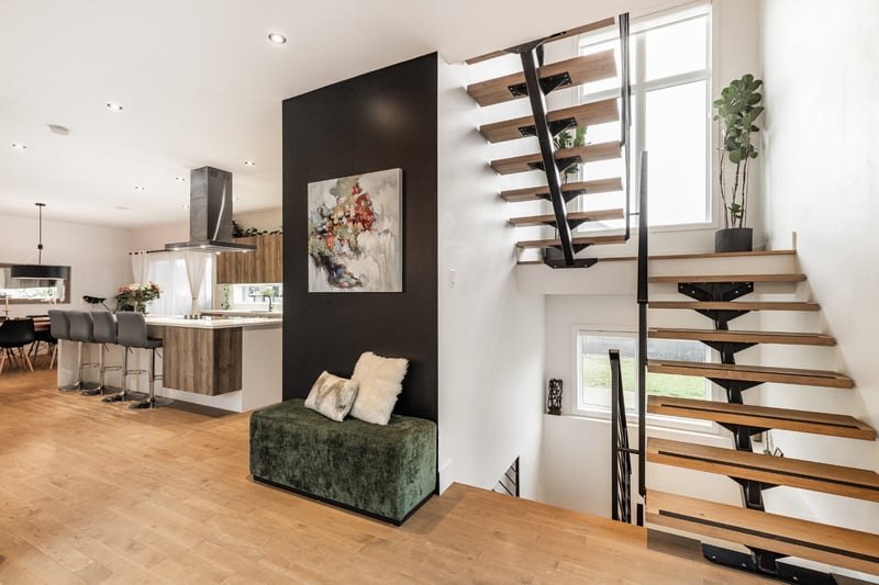 Luxury estate at 3389 Rue Albani, Carignan, QC — photo 5