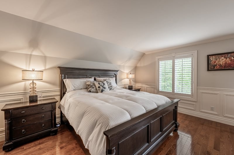 Luxury estate at 533 Rue des Falaises, Mont-Saint-Hilaire, QC — photo 16