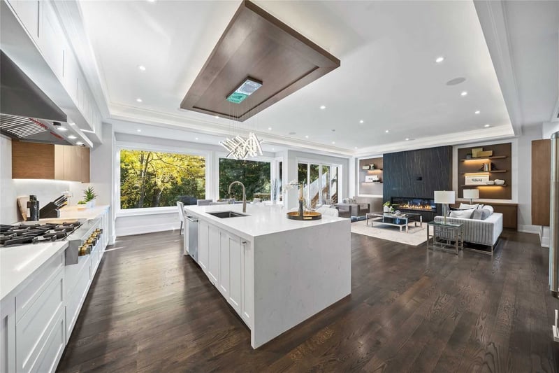 Luxury estate at 93 Tamworth Road, Toronto — photo 18