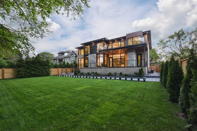 Luxury estate at 4042 Apple Valley Lane, Burlington — photo 17