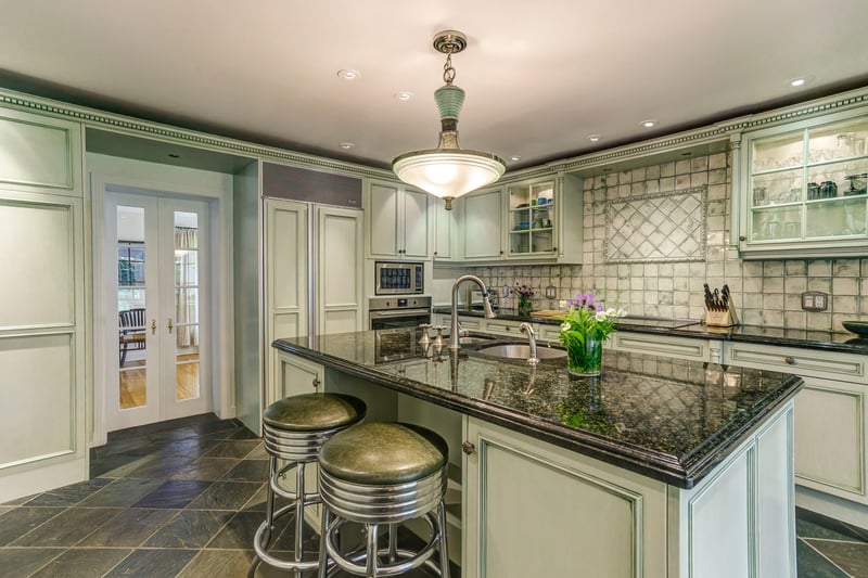 Luxury estate at 1966 Rue Prospect, Sherbrooke, QC — photo 4