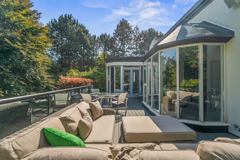 Luxury estate at 18 Timberglade Court, North York, ON — photo 15