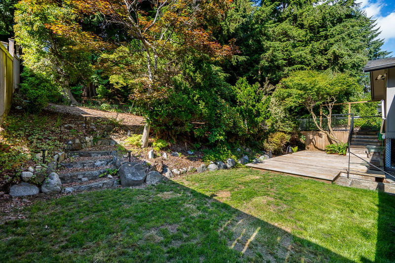 Luxury estate at 137 College Park Way, Port Moody, BC — photo 14