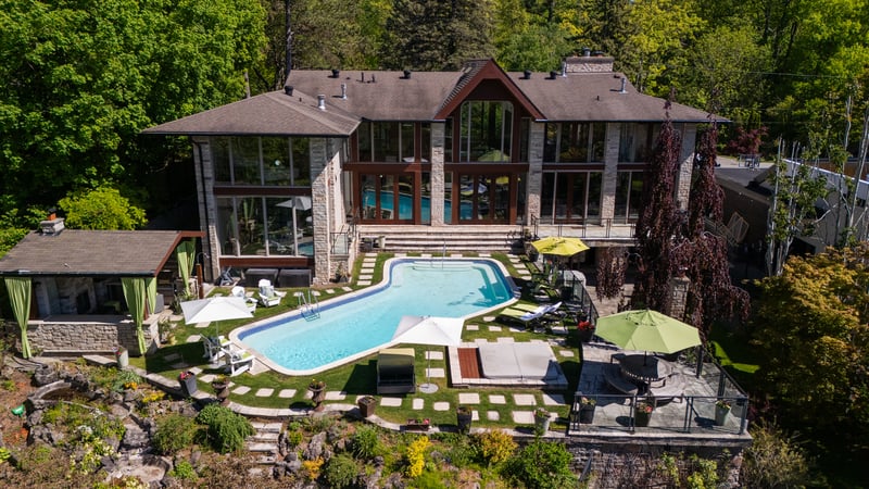 Luxury estate at 1510 Pinetree Crescent, Mississauga, ON — photo 46