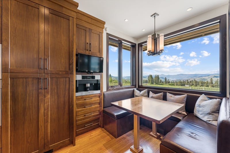 Luxury estate at 6487 Dixon Dam Road, North Okanagan, BC — photo 8