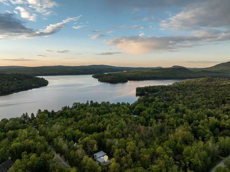 Luxury estate at 15 Chemin du Hibou, Eastman, QC — photo 48