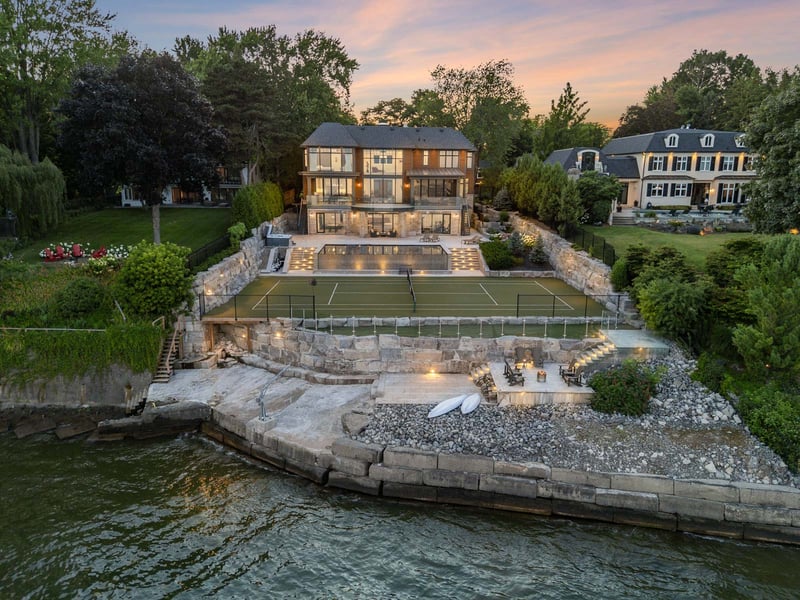 Luxury estate at 140 Secord Lane, Burlington, ON — photo 5