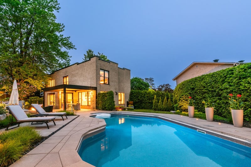 Luxury estate at 2021 Rue des Saules, St-Bruno-de-Montarville, QC — photo 16
