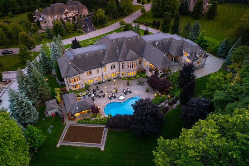Luxury estate at 95 Eden Vale Dr, King City, ON — photo 7
