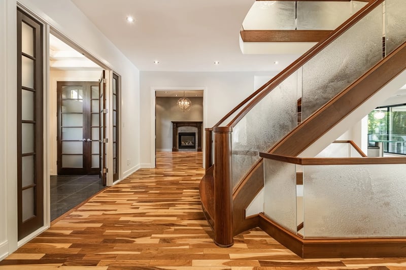 Luxury estate at 708 Rue des Châtaigniers, Boucherville, QC — photo 3