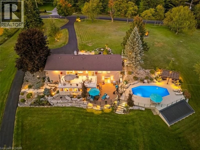 Luxury estate at 12216 Sixth Line, Acton, ON — photo 9