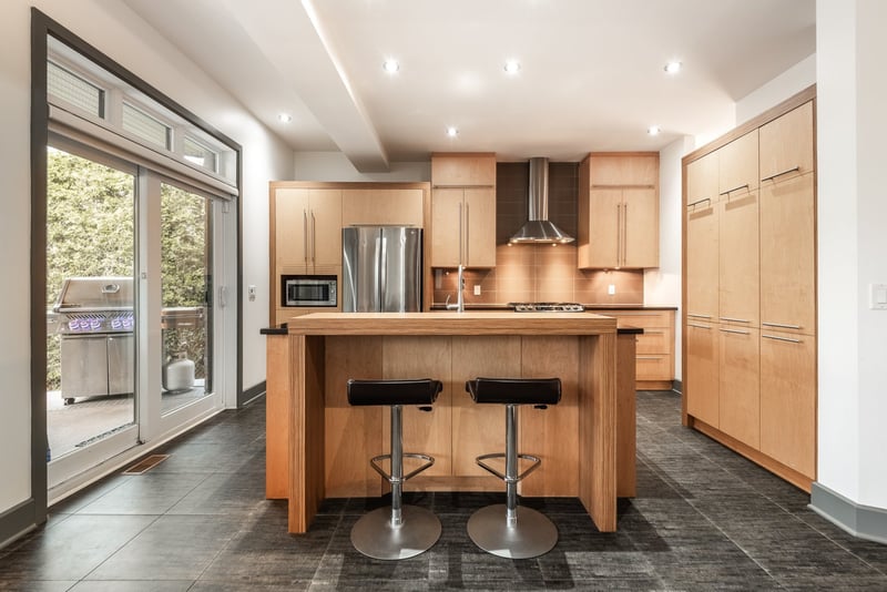 Luxury estate at 34 Rue Antoine-Forestier, St-Bruno-de-Montarville, QC — photo 4