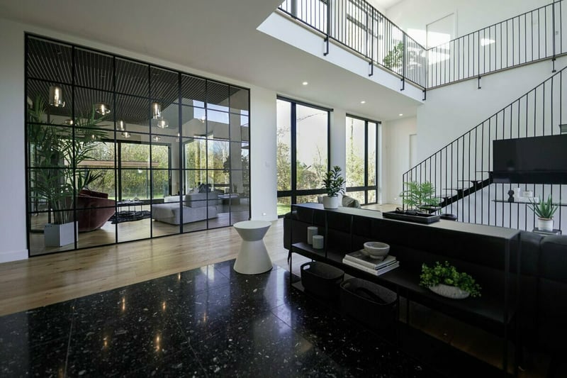 Luxury estate at 3454 Ch Ste-Therese, Carignan — photo 4
