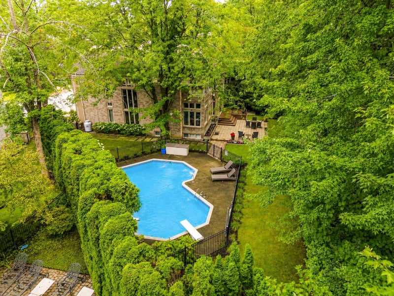 Luxury estate at 25 Rue des Tourterelles, Montréal, QC — photo 32