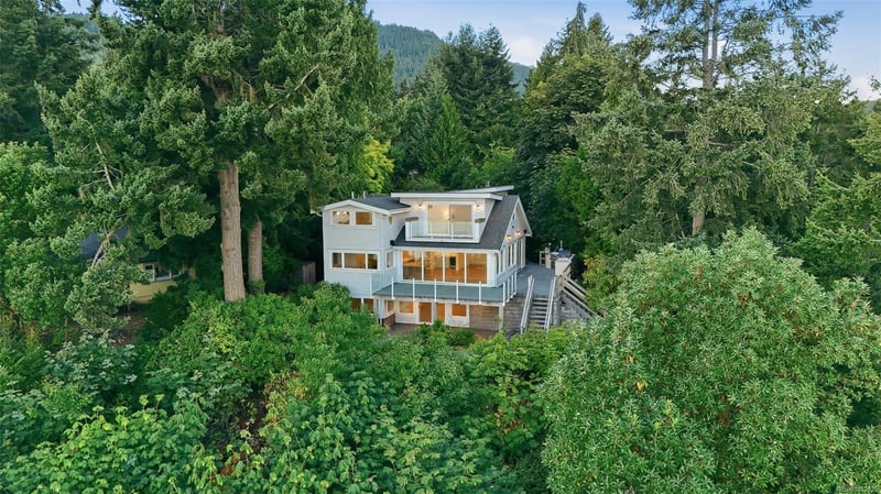 Luxury estate at 312 Roland Road, Ladysmith, BC — photo 6