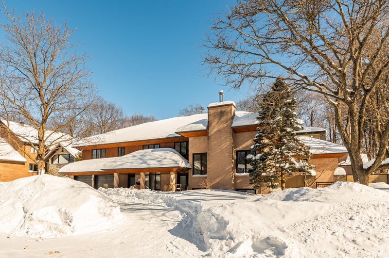 Luxury estate at 1630 Rue du Mont, St-Bruno-de-Montarville, QC — photo 35