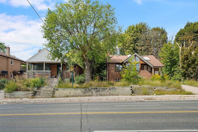 Luxury estate at 110-112 Sheppard Avenue West, Toronto, ON — photo 5