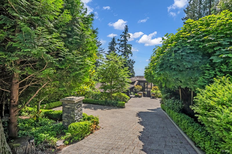 Luxury estate at 4668 Clovelly Walk, West Vancouver, BC — photo 3