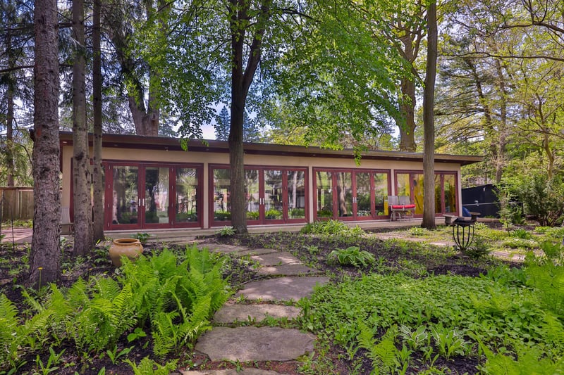 Luxury estate at 1188 Birchview Drive, Mississauga, ON — photo 4