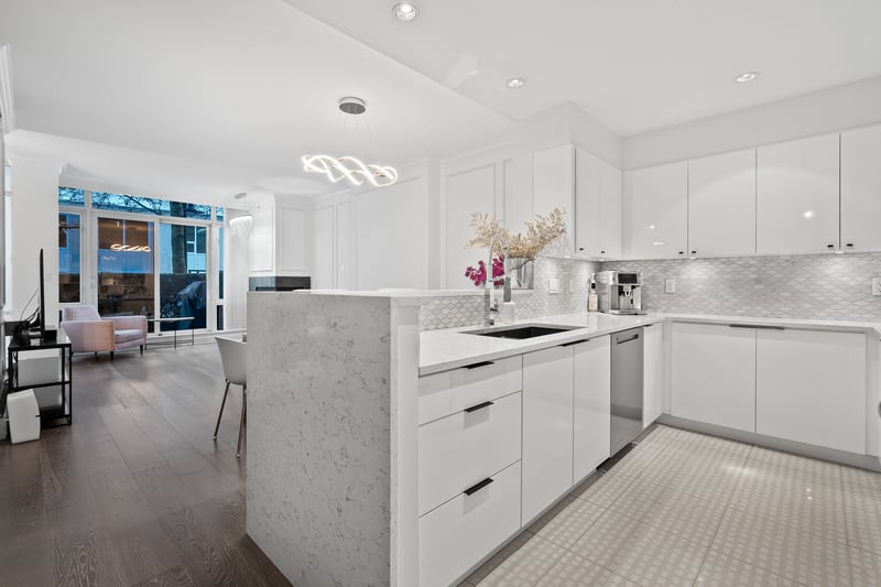 Luxury estate at 493 Broughton Street, Vancouver, BC — photo 12