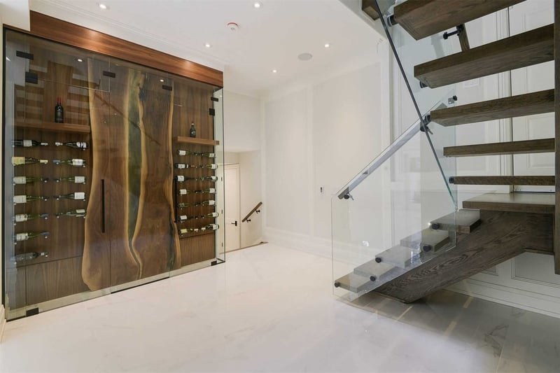 Luxury estate at 15 Bayberry Crescent, Toronto — photo 20
