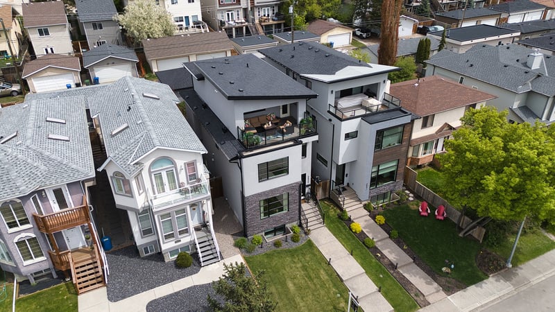 Luxury estate at 4832 21 Ave NW, Calgary, AB — photo 5