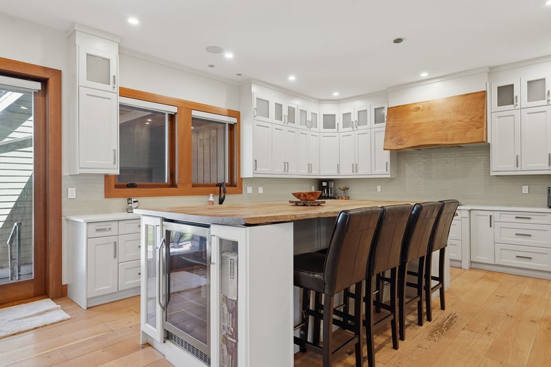 Luxury estate at 3228 164A Street, Surrey, BC — photo 16