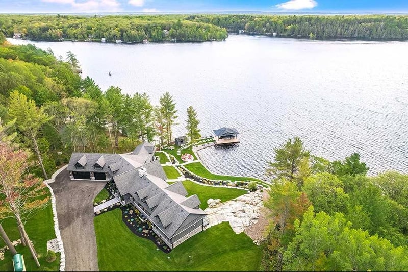 Luxury estate at 2896 Maclean Lake North Shore Road, Coldwater — photo 15