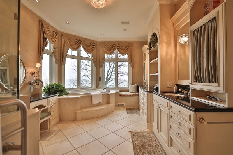 Luxury estate at 872 Whittier Crescent, Mississauga, ON — photo 24
