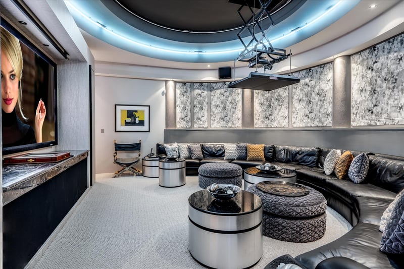 Luxury estate at 3912 Marine Drive, West Vancouver, BC — photo 12