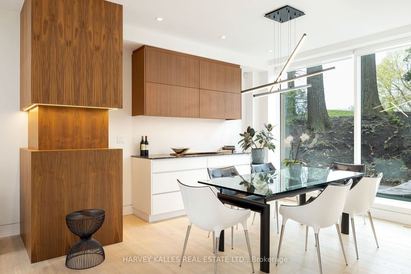 Luxury estate at 30 Edenbrook Hill, Etobicoke, ON — photo 6