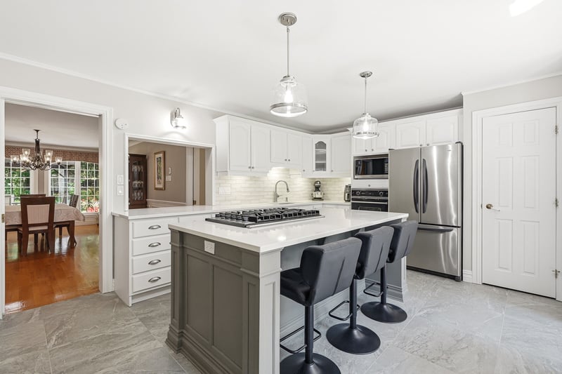 Luxury estate at 6 Rue des Éperviers, Granby, QC — photo 8