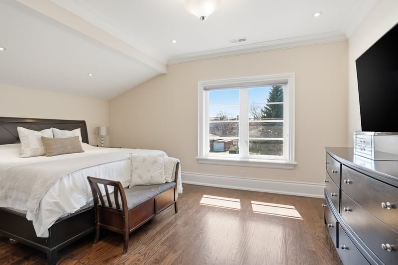 Luxury estate at 1395 Trotwood Avenue, Mississauga, ON — photo 15