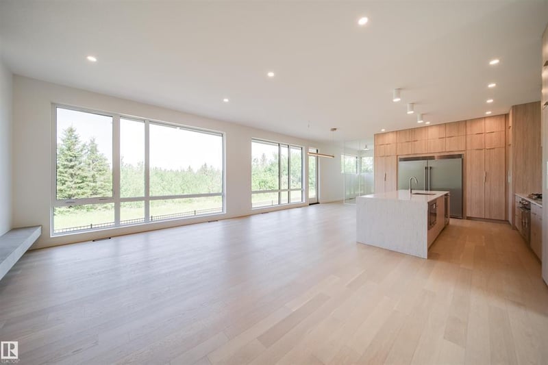 Luxury estate at 6090 Crawford Dr SW, Edmonton, AB — photo 3