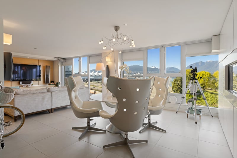 Luxury estate at 27 Alexander Street #708, Vancouver, BC — photo 3