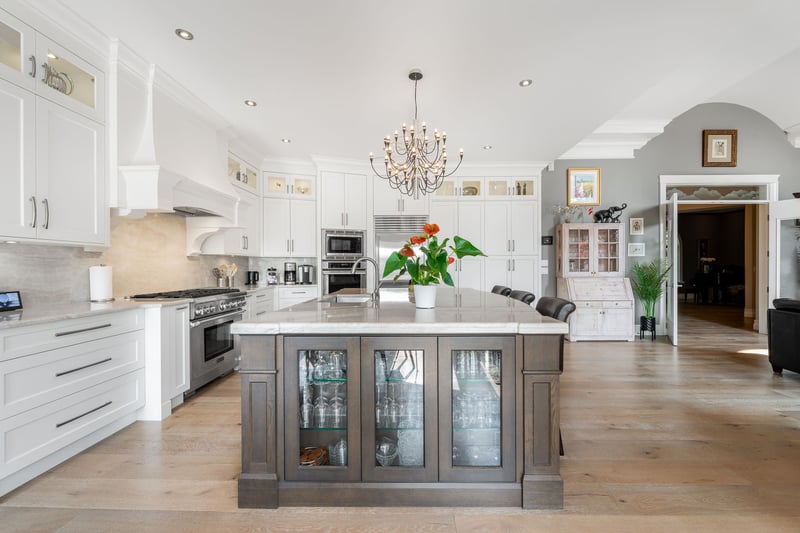 Luxury estate at 18638 54A Avenue, Surrey, BC — photo 12