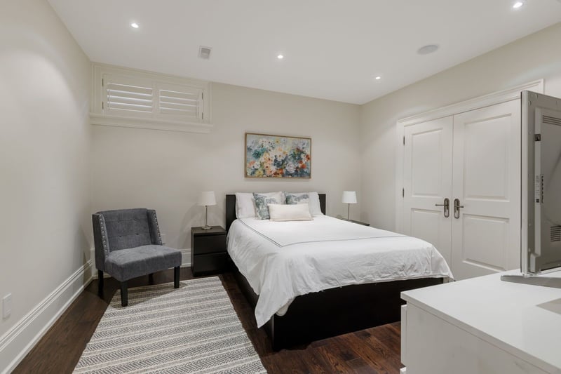 Luxury estate at 94 Munro Boulevard, Toronto, ON — photo 40