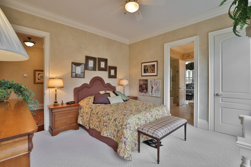 Luxury estate at 872 Whittier Crescent, Mississauga, ON — photo 26