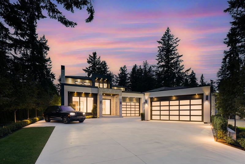 Luxury estate at 2555 141 Street, Surrey, BC — photo 2