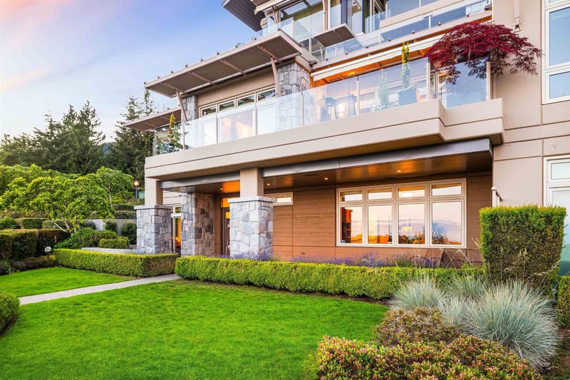 Luxury estate at 2535 Garden Court, West Vancouver, BC — photo 10