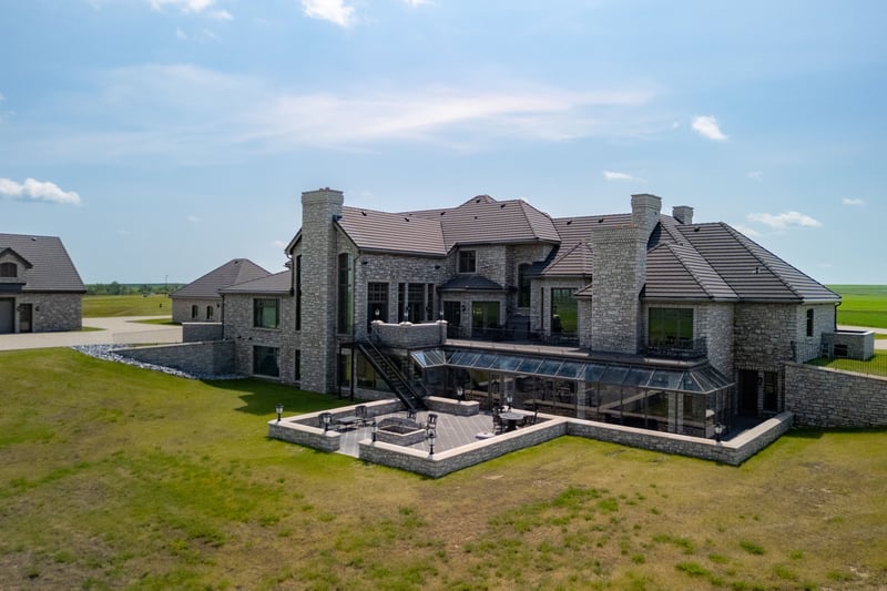 Luxury estate at 240046 Township Road 284, Kneehill County, AB — photo 37