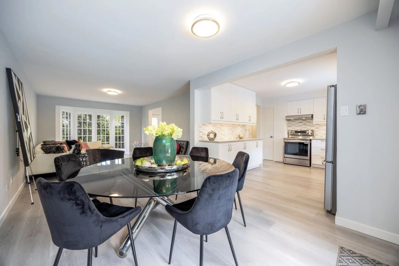 Luxury estate at 198 Romfield Circuit, Thornhill, ON — photo 9