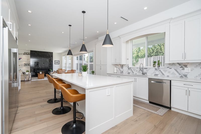 Luxury estate at 576 Linton Street, Coquitlam, BC — photo 10