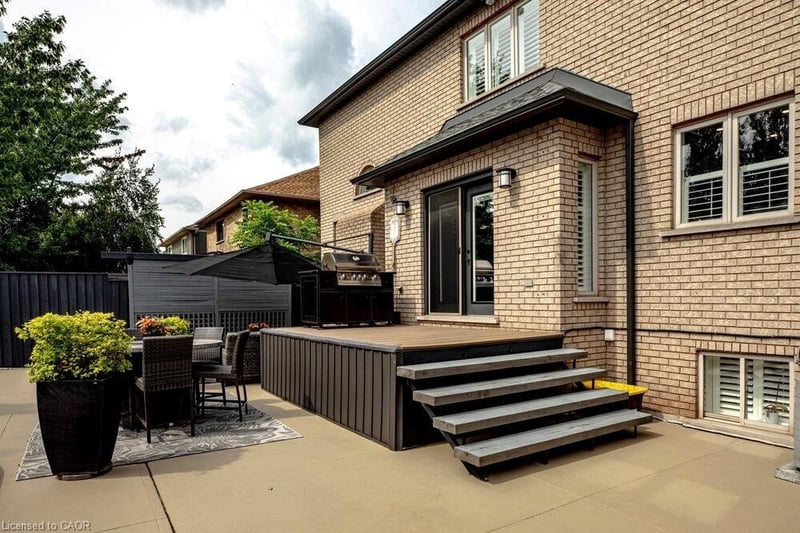 Luxury estate at 55 Chianti Crescent, Hamilton, ON — photo 36