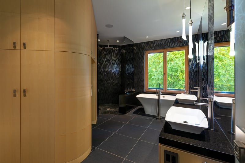 Luxury estate at 5308 Lakeshore Road, Kelowna, BC — photo 31