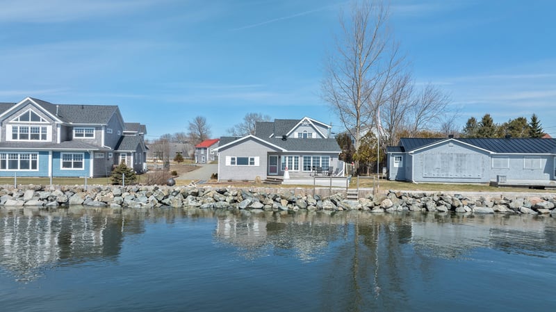 2-bedroom luxury home in 31 Patrick Street, St. Andrews, NB