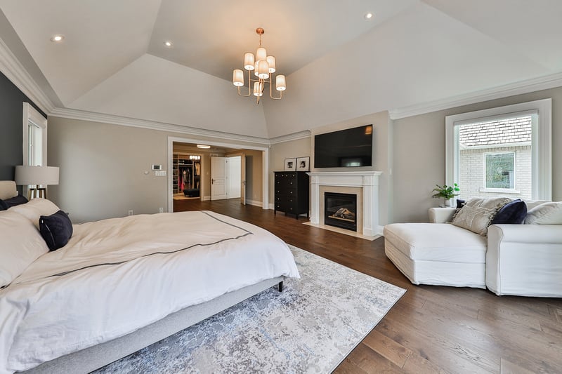Luxury estate at 1257 Tecumseh Park Drive, Mississauga, ON — photo 19