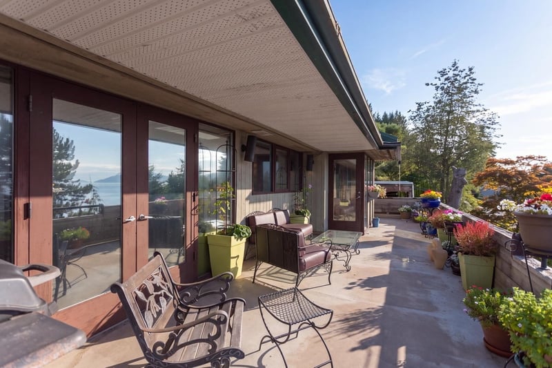 Luxury estate at 115 Isleview Place, Lions Bay, BC — photo 13