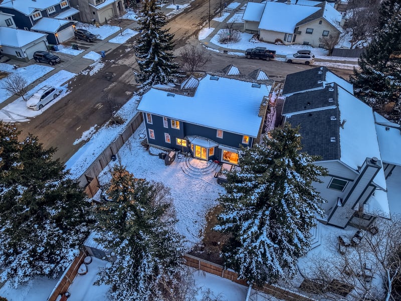 Luxury estate at 76 Stradbrooke Way Southwest, Calgary, AB — photo 38