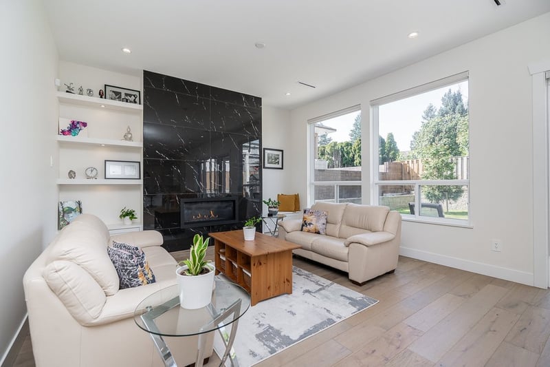 Luxury estate at 576 Linton Street, Coquitlam, BC — photo 3